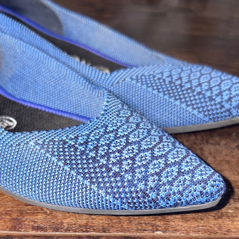 Rothy's women's Blue Knit Pointed-Toe Flats with Subtle Pattern size W8 - Picture 6 of 11